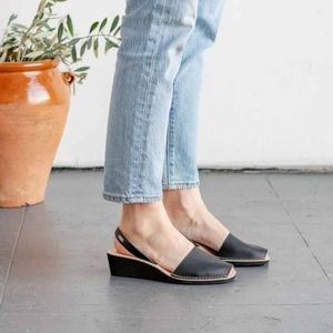 Pons Avarcas Leather Wedge Sandal Black Size 5